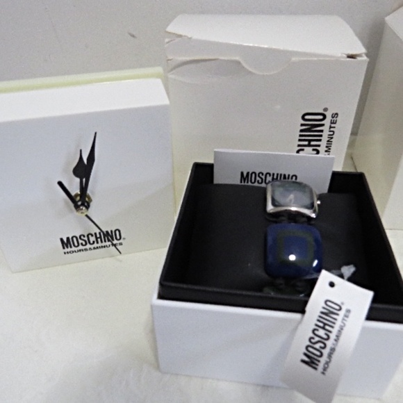 90s Moschino Hours & Minutes Watch and Desk Clock - “I Love 70” - Picture 4 of 9